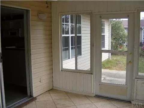 5486 Chantilly Cir, Milton, FL 32583 photo 6