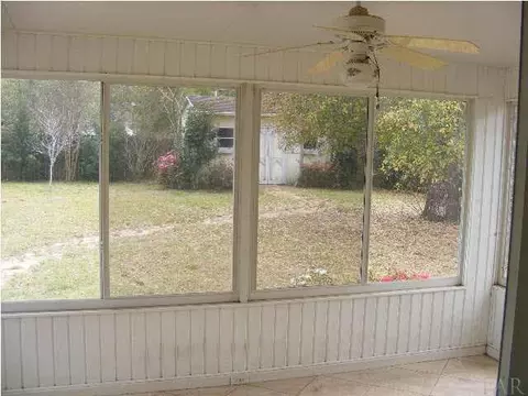 5486 Chantilly Cir, Milton, FL 32583 photo 7