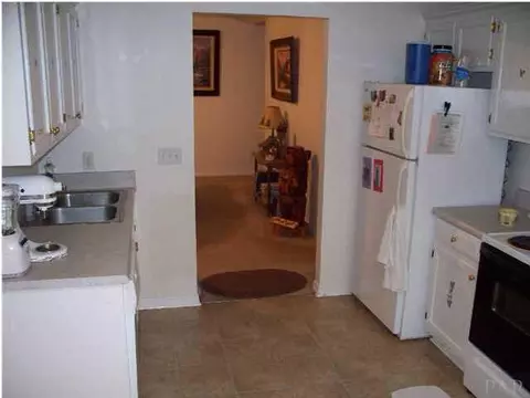 5004 Potomac Dr, Pace, FL 32571 photo 4