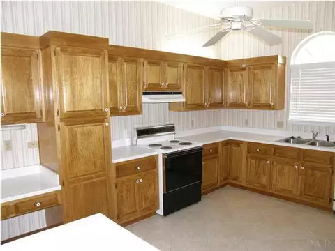 4133 Ermine Ln, Milton, FL 32583 photo 2