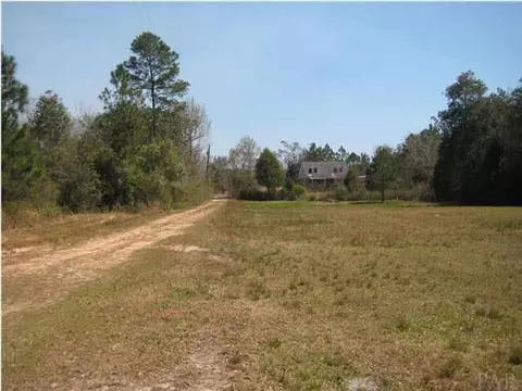 4066 Coachman Rd, Milton, FL 32583 photo 2
