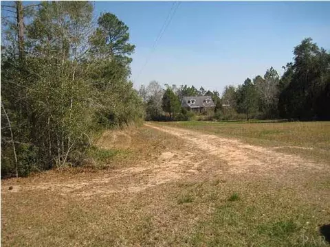 4066 Coachman Rd, Milton, FL 32583 photo 9