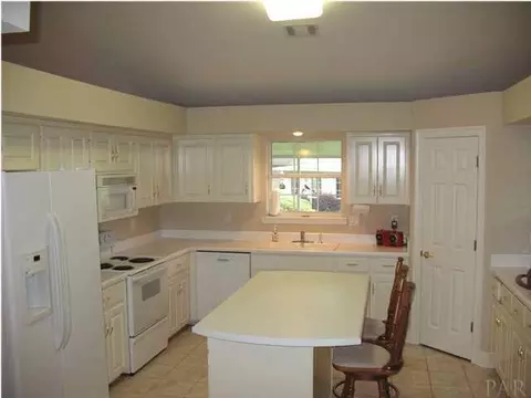 815 Alysheba Ln, Cantonment, FL 32533 photo 9
