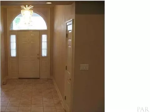 815 Alysheba Ln, Cantonment, FL 32533 photo 2