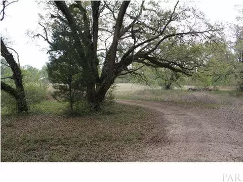 800 Westmoreland Ln, Cantonment, FL 32533 photo 5