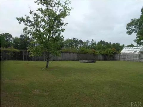 335 Twisted Oak Dr, Cantonment, FL 32533 photo 2