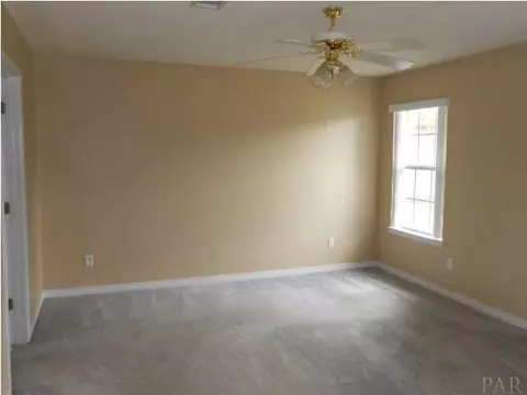 335 Twisted Oak Dr, Cantonment, FL 32533 photo 8