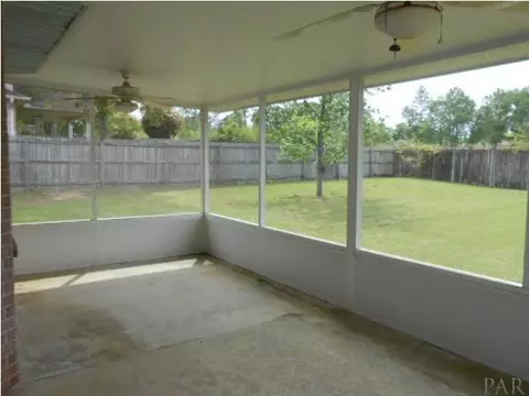 335 Twisted Oak Dr, Cantonment, FL 32533 photo 14