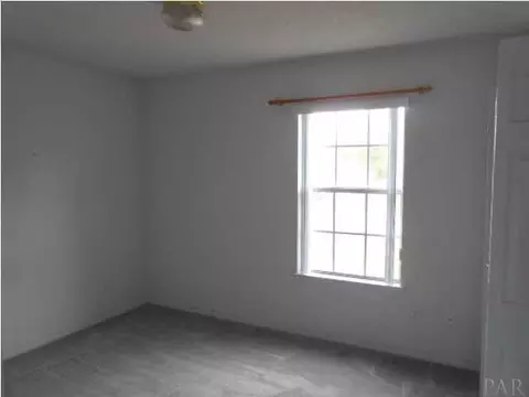 335 Twisted Oak Dr, Cantonment, FL 32533 photo 10