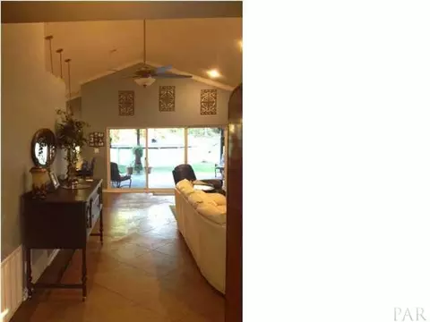 5313 Emerald Dr, Pace, FL 32571 photo 3
