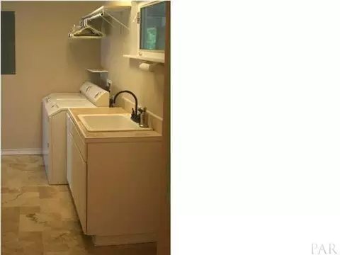 5313 Emerald Dr, Pace, FL 32571 photo 16