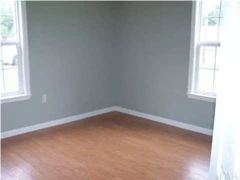 6432 Walnut St, Milton, FL 32570 photo 9