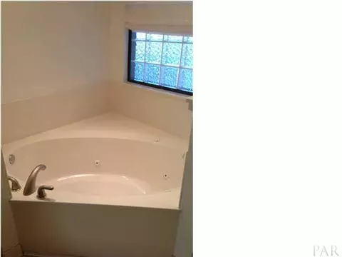 2634 Sherrilane, Cantonment, FL 32533 photo 8