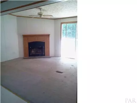 3884 Legend Creek Dr, Pace, FL 32571 photo 2