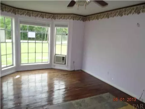 4792 Keyser Ln, Milton, FL 32571 photo 3