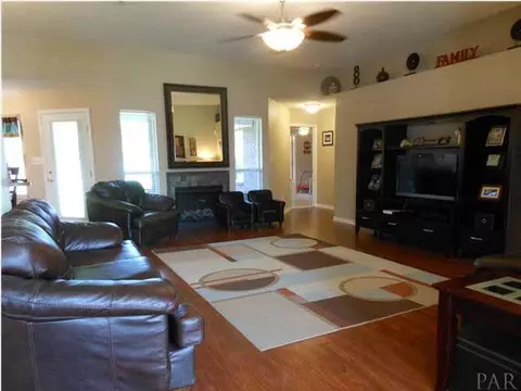 6301 Billoree Rd, Pace, FL 32571 photo 2