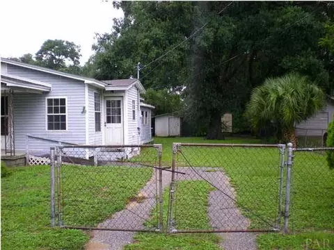 820 E Baars St, Pensacola, FL 32503 photo 2