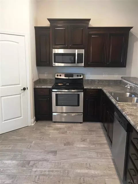 4978 Covenant Cir, Pace, FL 32571 photo 4