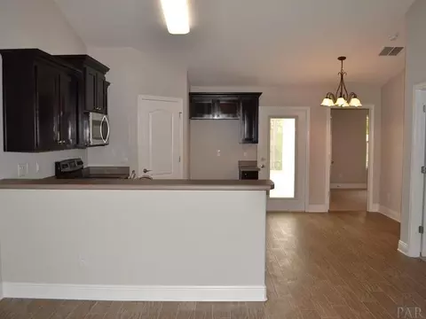 5018 Covenant Cir, Pace, FL 32571 photo 5