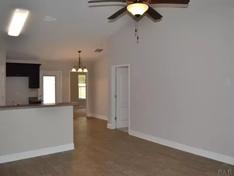 5018 Covenant Cir, Pace, FL 32571 photo 3