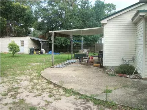 5560 Birch St, Milton, FL 32570 photo 6