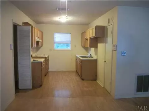 5560 Birch St, Milton, FL 32570 photo 4