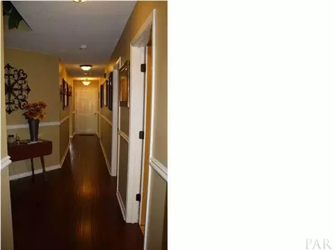 5448 Woodsman Dr, Pace, FL 32571 photo 2