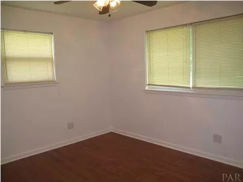 1408 Moonlight Dr, Cantonment, FL 32533 photo 7