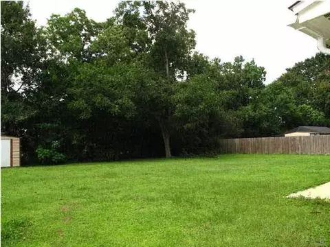 1408 Moonlight Dr, Cantonment, FL 32533 photo 11