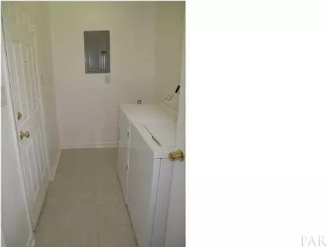 1408 Moonlight Dr, Cantonment, FL 32533 photo 10