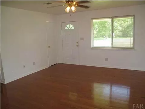 1408 Moonlight Dr, Cantonment, FL 32533 photo 5