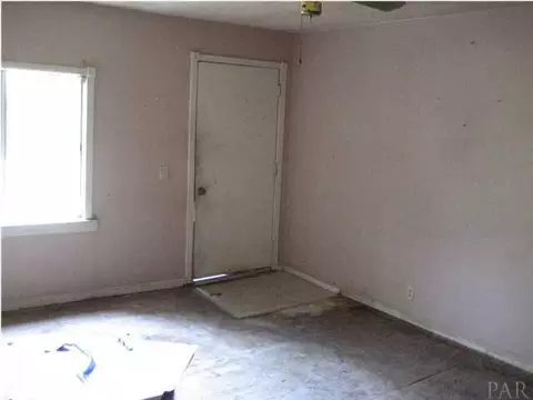 4924 Arpad Ave, Milton, FL 32583 photo 9