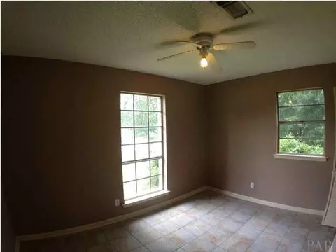 5184 Springdale Dr, Milton, FL 32570 photo 9