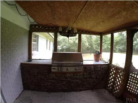 5184 Springdale Dr, Milton, FL 32570 photo 10