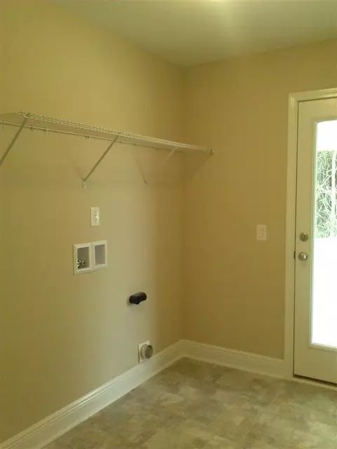 4221 Hazelhurst Dr, Pace, FL 32571 photo 6