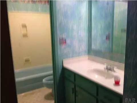 4268 Sablan Ln, Milton, FL 32583 photo 5