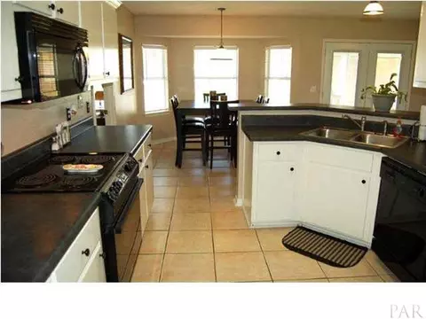 205 Clearfield Dr, Cantonment, FL 32533 photo 6