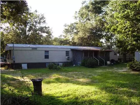 4386 Burbank Dr, Milton, FL 32583 photo 2