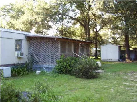 4386 Burbank Dr, Milton, FL 32583 photo 3