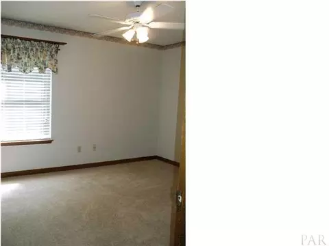 5346 Jenny Cir, Pace, FL 32571 photo 2