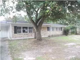 6414 Barnes St, Milton, FL 32570 photo 1