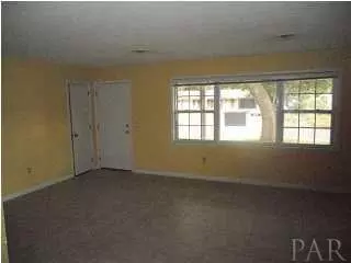 6414 Barnes St, Milton, FL 32570 photo 2
