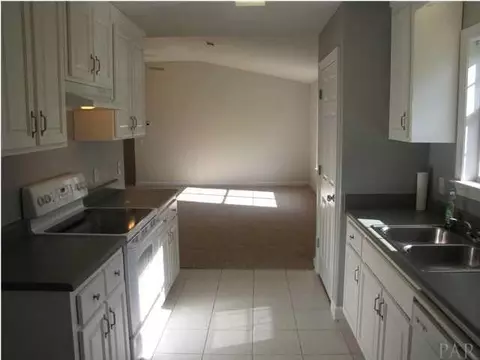 4148 Regency Dr, Pace, FL 32571 photo 11