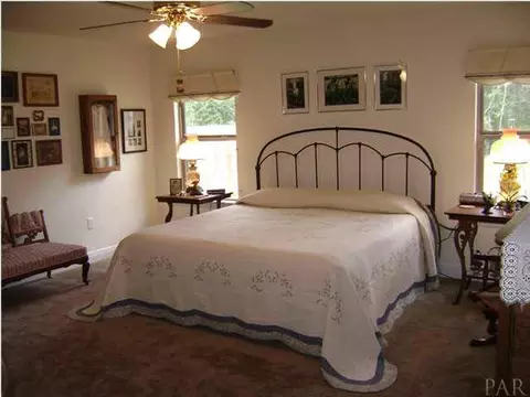 6586 Fall St, Milton, FL 32570 photo 13
