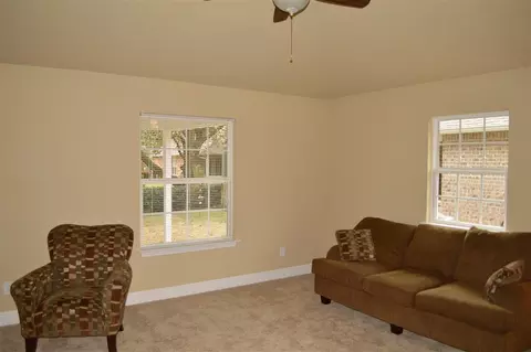 3877 Throne Ct, Milton, FL 32583 photo 4