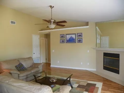 4975 Timber Ridge Dr, Pace, FL 32571 photo 2