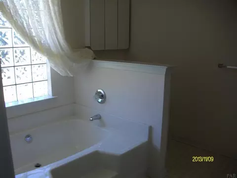 6040 Badger Rd, Milton, FL 32570 photo 7