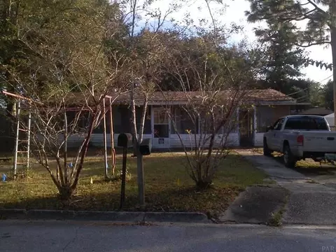 6413 Walnut St, Milton, FL 32570 photo 1