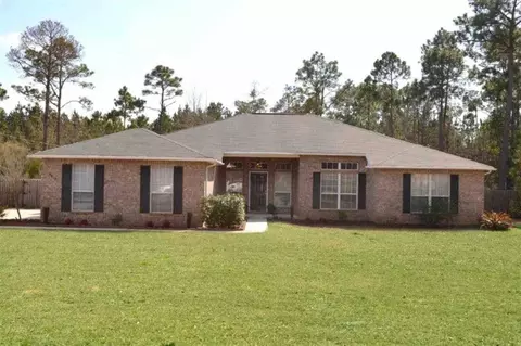 5613 Michael Dr, Milton, FL 32583 photo 1