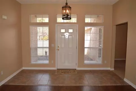 5613 Michael Dr, Milton, FL 32583 photo 2